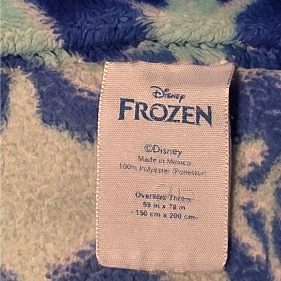 Disney Frozen Plush Fleece Blanket – Elsa, Anna & Olaf Winter Snowflake Throw | - Picture 4 of 7